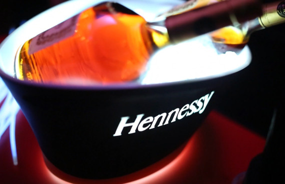 Hennessy Presents Raheem Devaughn's Birthday Dinner at Citites